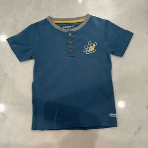 RuggedButts Kids Shirt with Embroidered Bee Design